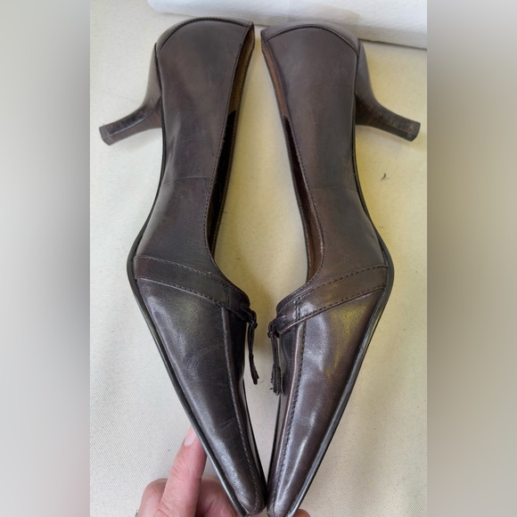 Bandolino Brown Leather Women's Shoes with Kitten Heel Pump Size 9.5 - Picture 10 of 16